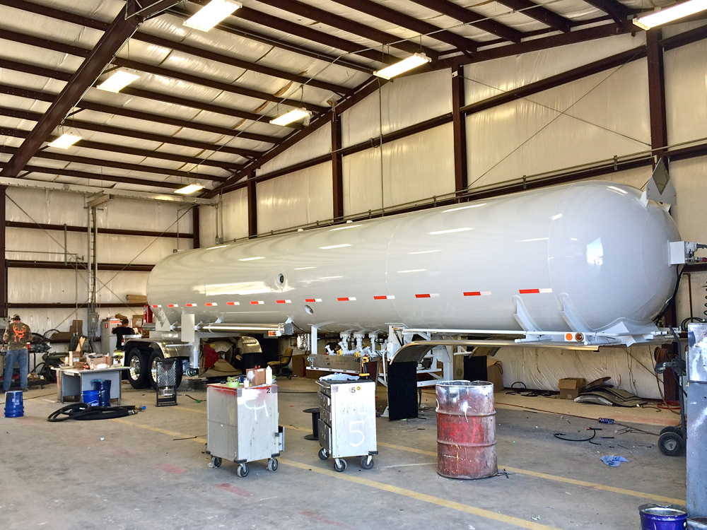 NGL LPG Tank Trailer Transports