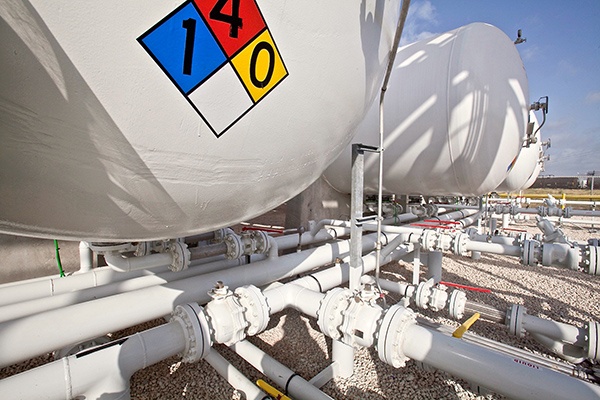 7 ASME Storage Vessel Trim - Valves Guages Piping Pressure Level Guages Temperature Level Guages