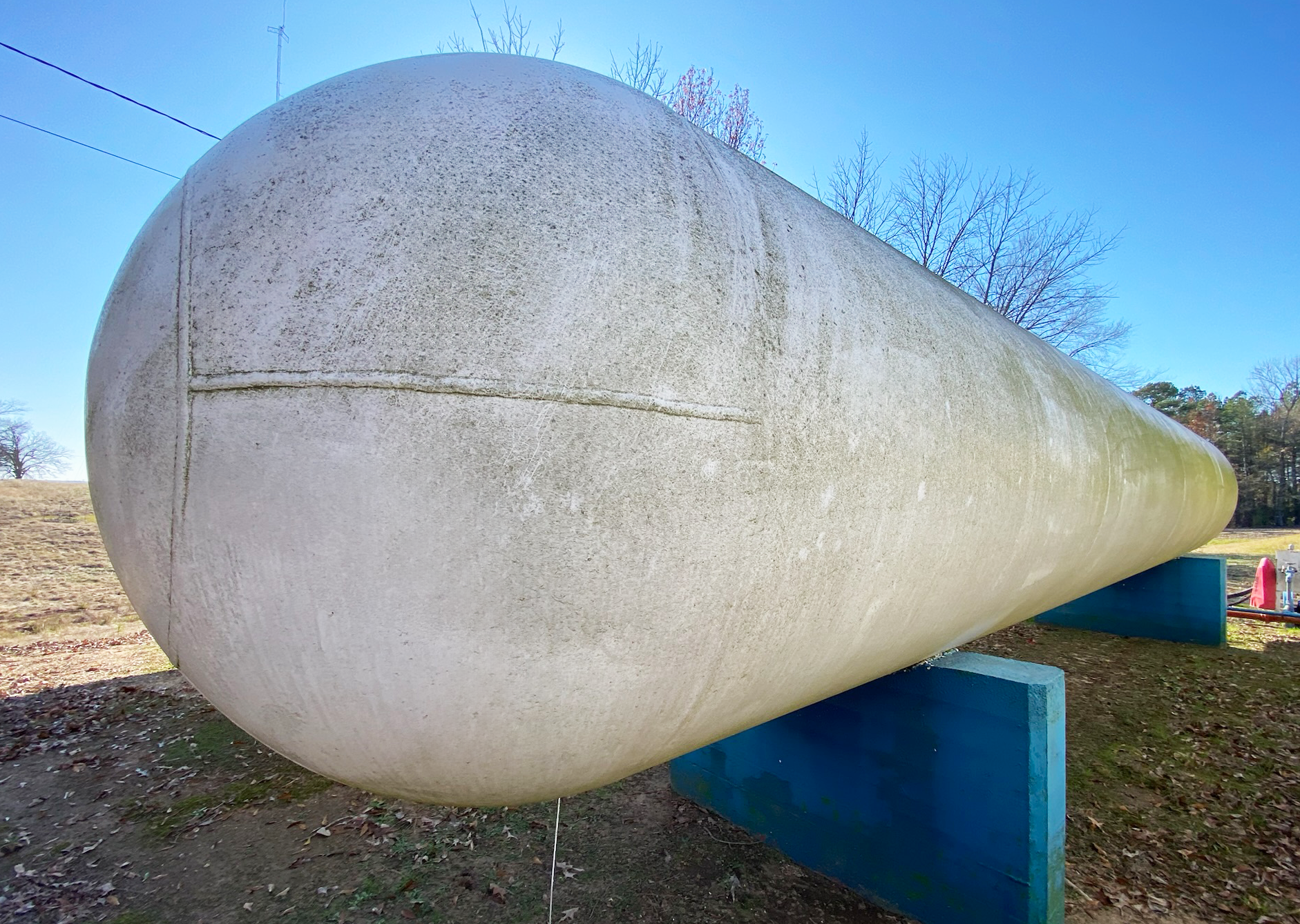 7,933 gallon storage tank