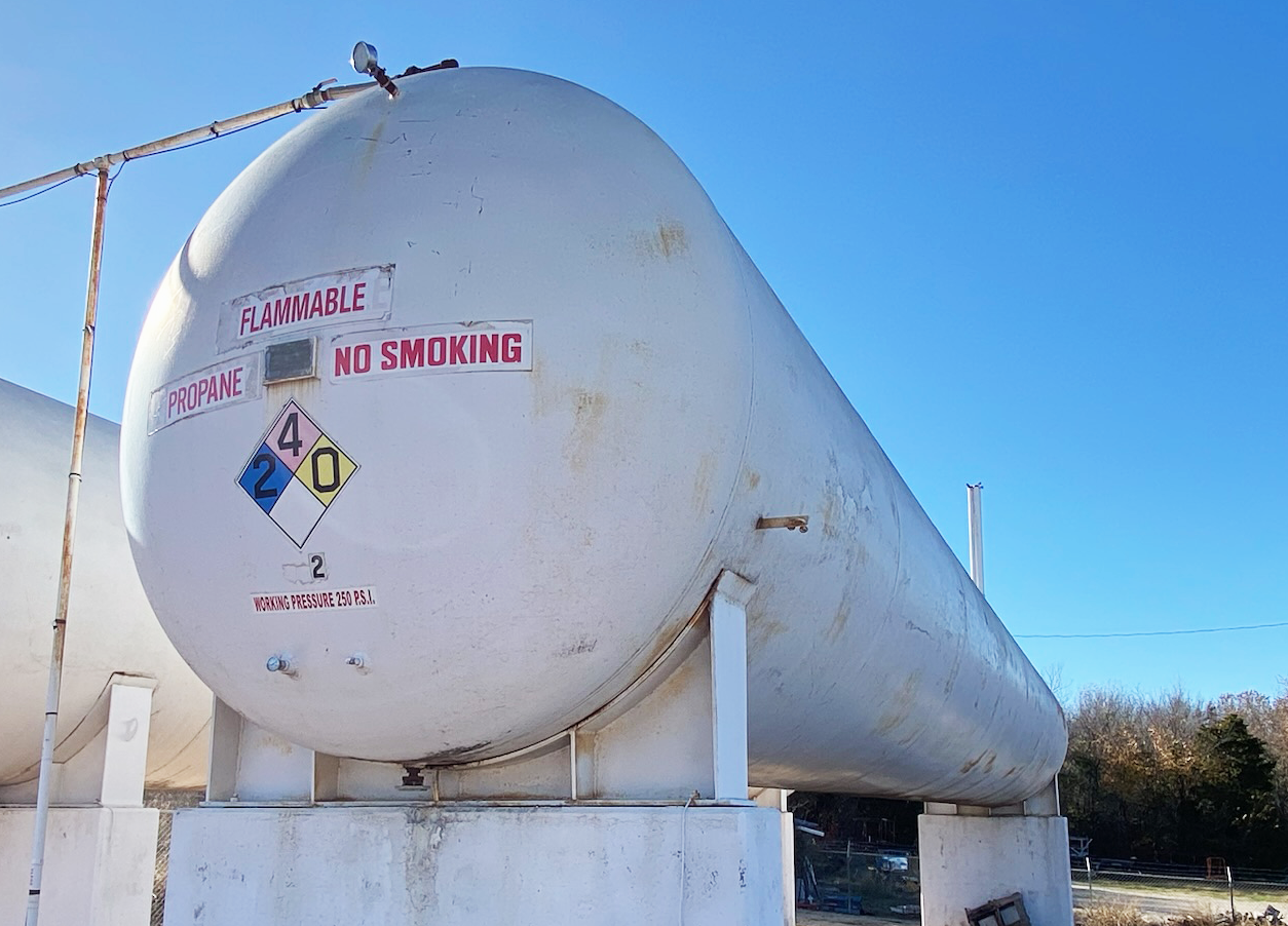 30,000 storage tank