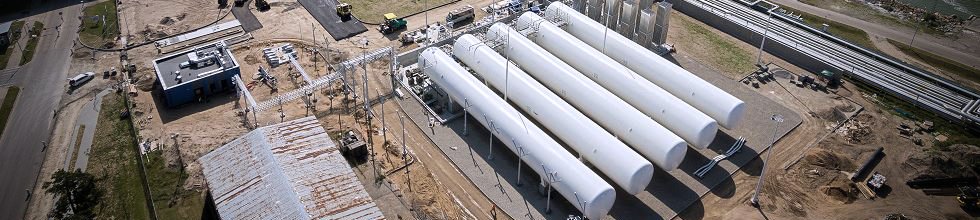 LNG storage transfer regasification infrastructure for LNG Power Generation