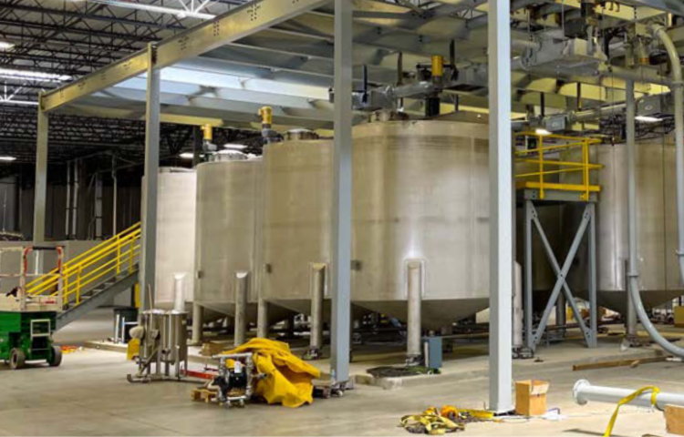 Stainless Steel Finishing and Mixing Tanks for Energy Industry Turnkey Operations