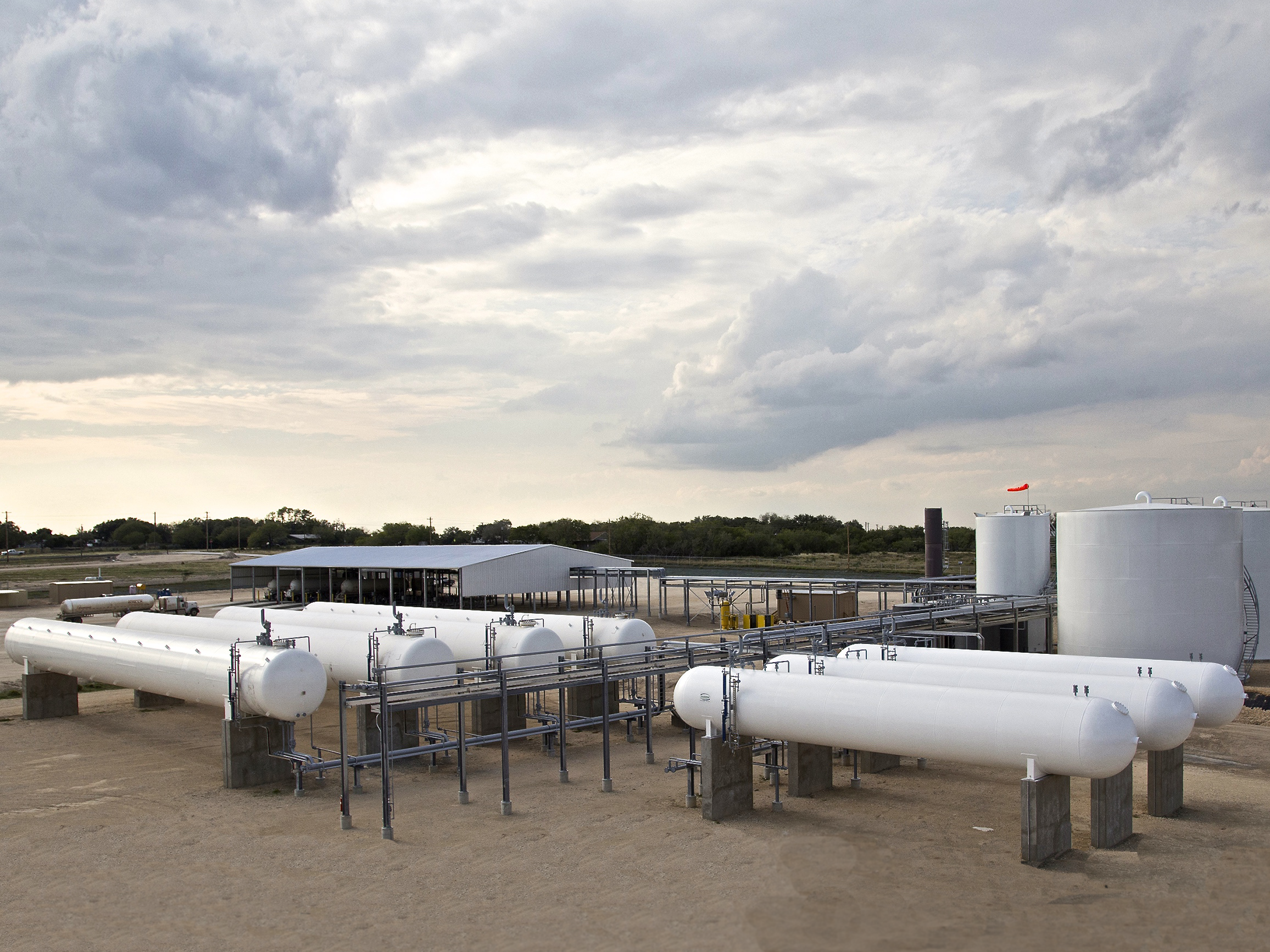 NGL storage tanks - infrastructure